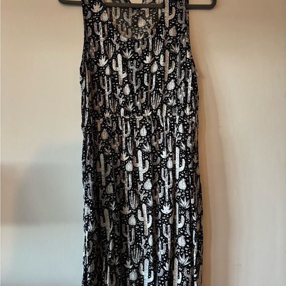 Kavu Black and White Cactus Midi Dress - Picture 2 of 4